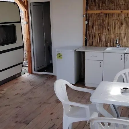 Каравани Под Наем Градина Campsite Sozopol