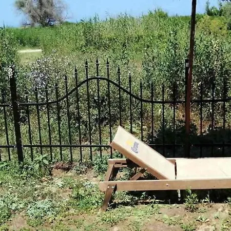 Каравани Под Наем Градина Campsite