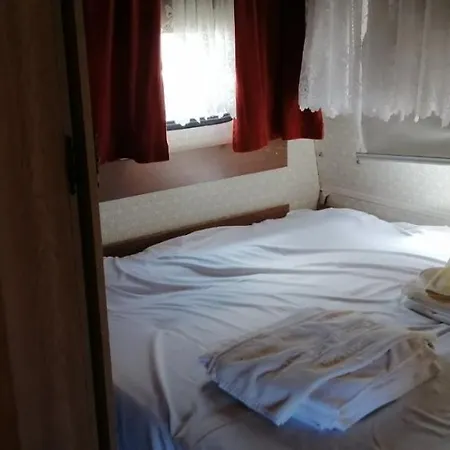 Каравани Под Наем Градина * Sozopol