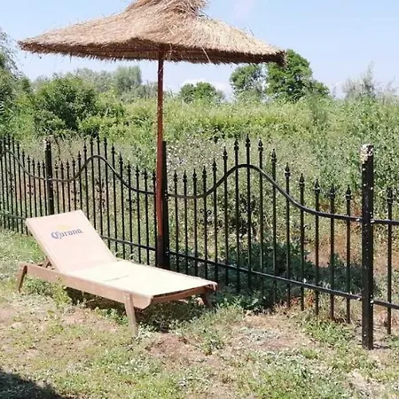 Каравани Под Наем Градина
